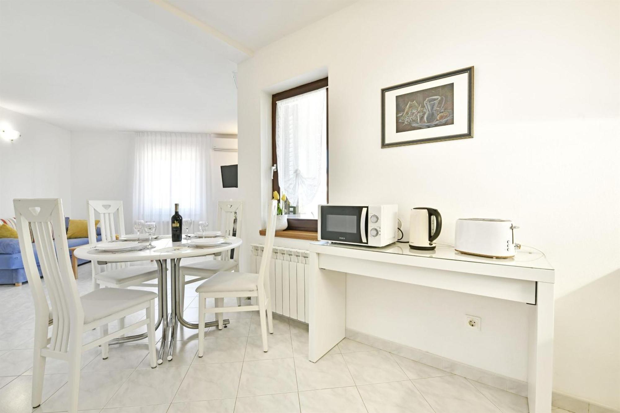 Apartments Gloria Vrsar Exterior foto