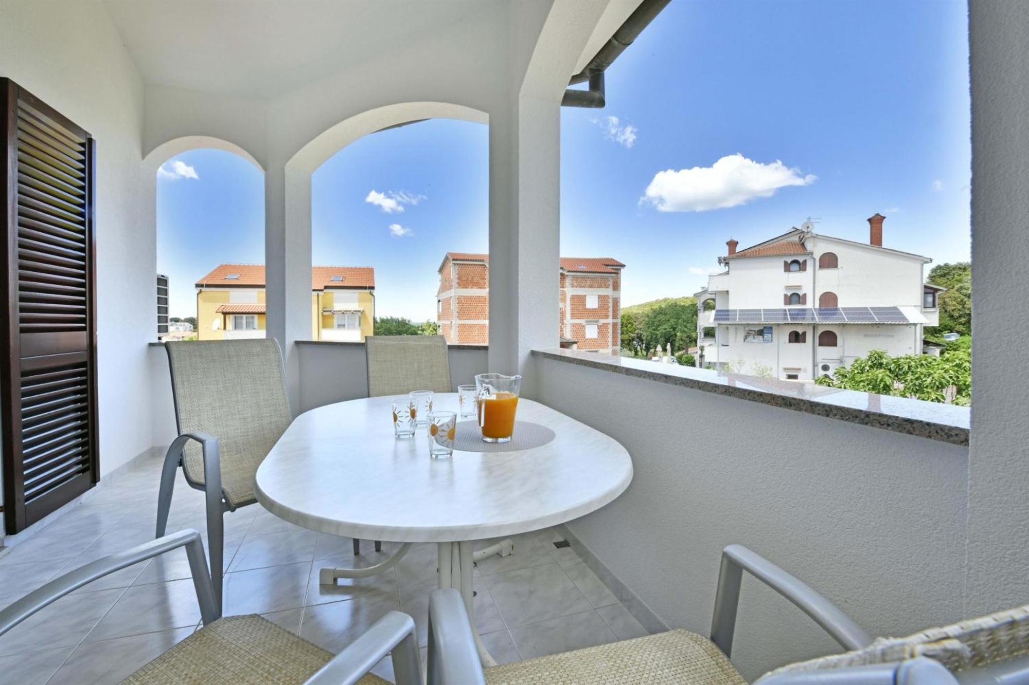 Apartments Gloria Vrsar Exterior foto