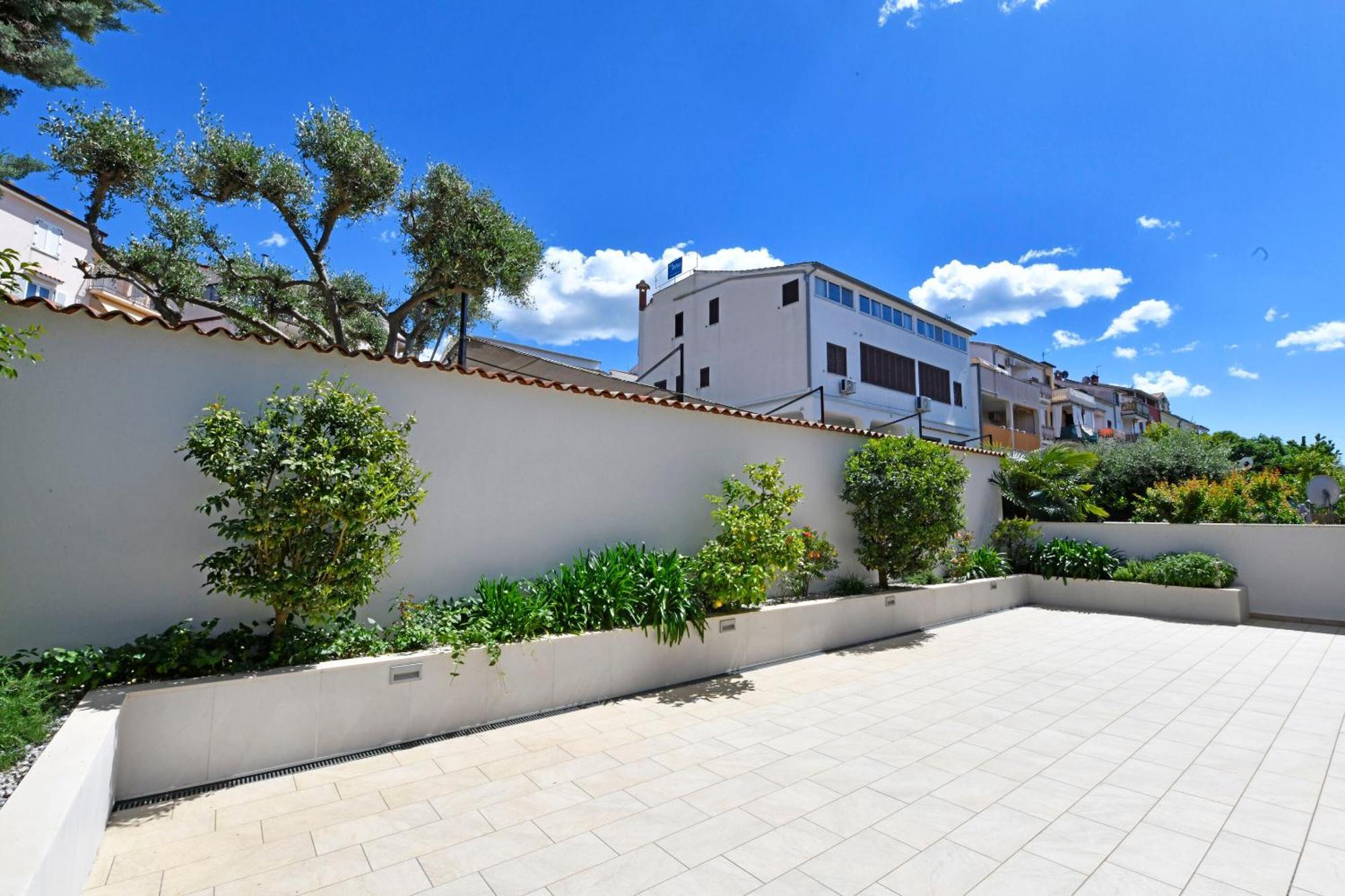 Apartments Gloria Vrsar Exterior foto
