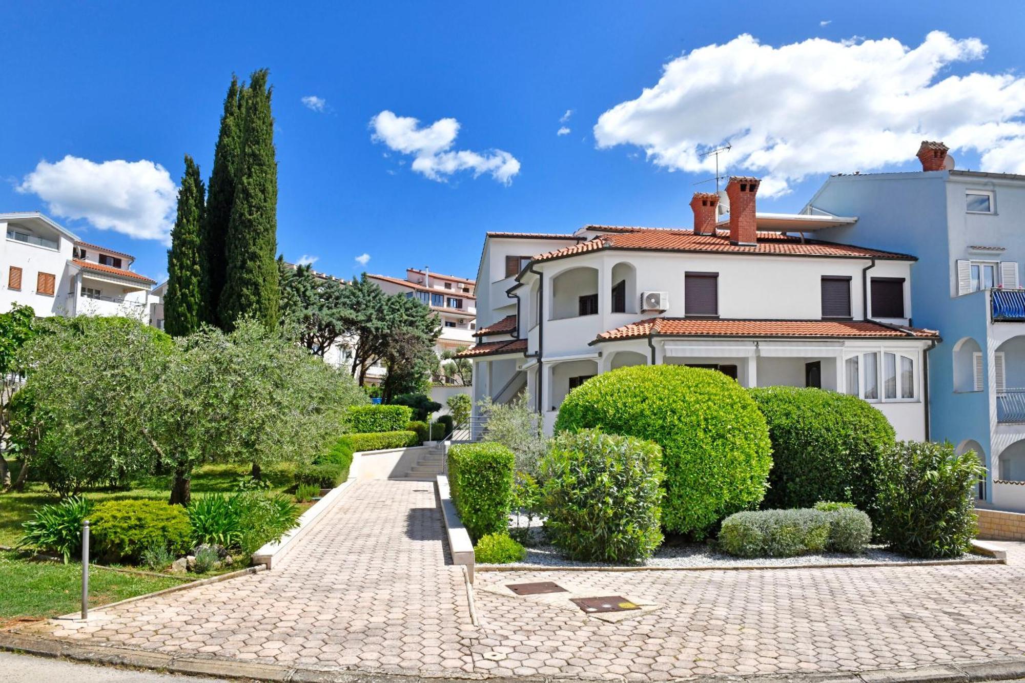 Apartments Gloria Vrsar Exterior foto